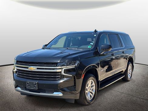 Used 2022 Chevrolet Suburban LT AWD/4WD image 5