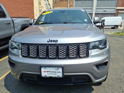 Certified 2021 Jeep Grand Cherokee Laredo X AWD/4WD image 2