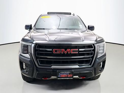 Used 2023 GMC Yukon XL AT4 w/ Technology Package image 2