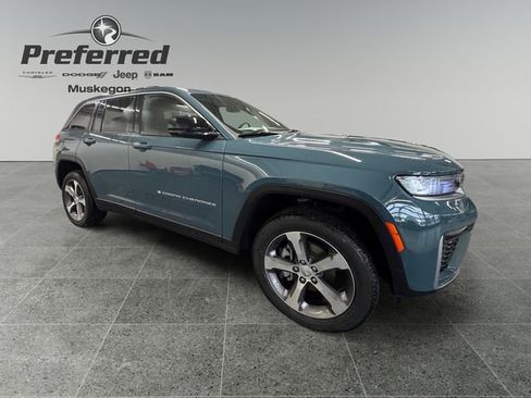 New 2026 Jeep Grand Cherokee Limited AWD/4WD image 8