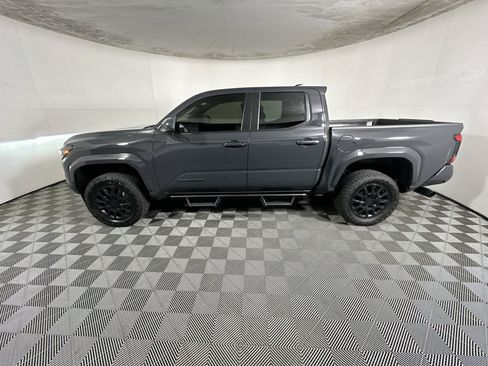 Used 2026 Toyota Tacoma SR5 AWD/4WD image 6