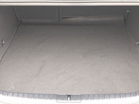 Used 2025 Genesis G70 2.5T RWD image 7