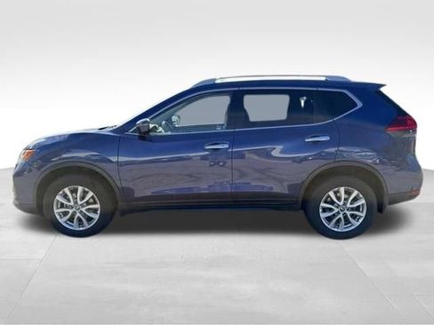 Used 2017 Nissan Rogue SV AWD/4WD image 6