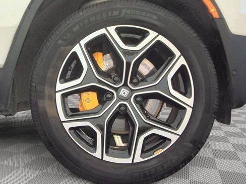 Used 2023 Rivian R1S Adventure AWD/4WD image 12