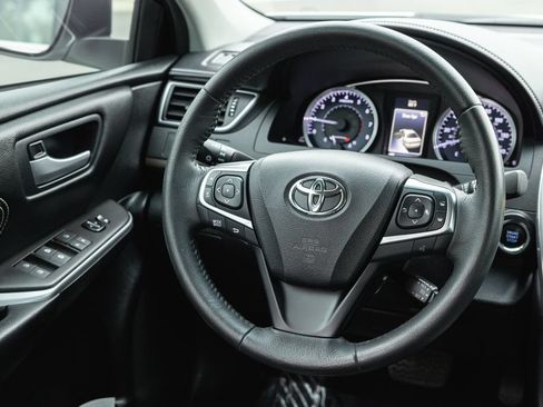 Used 2017 Toyota Camry XLE w/ Convenience Package FWD image 26