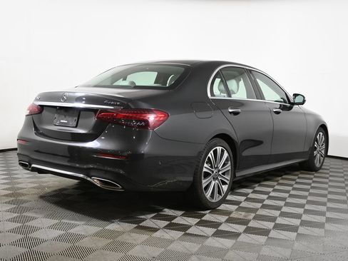 Used 2021 Mercedes-Benz E 350 4MATIC Sedan image 11