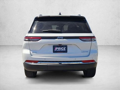 Used 2023 Jeep Grand Cherokee Limited image 7