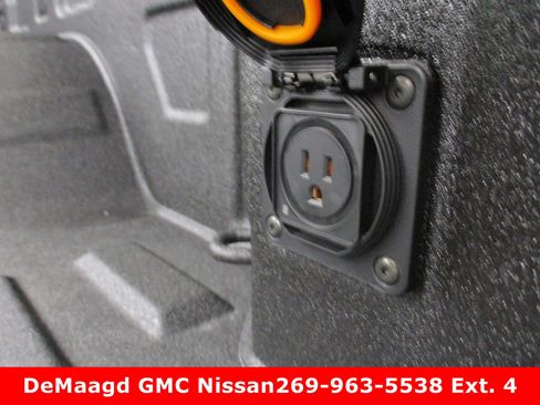 New 2026 GMC Sierra 1500 AT4 w/ AT4 Premium Package image 7