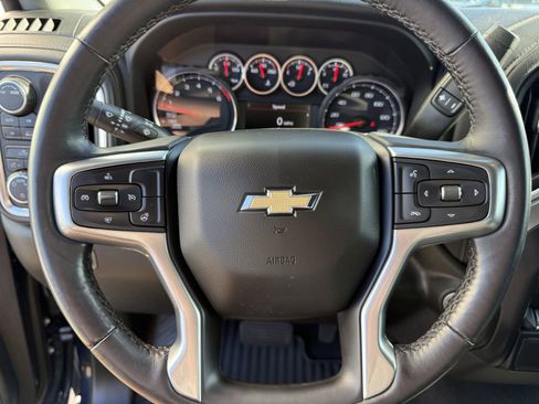 Used 2022 Chevrolet Silverado 1500 LT image 23
