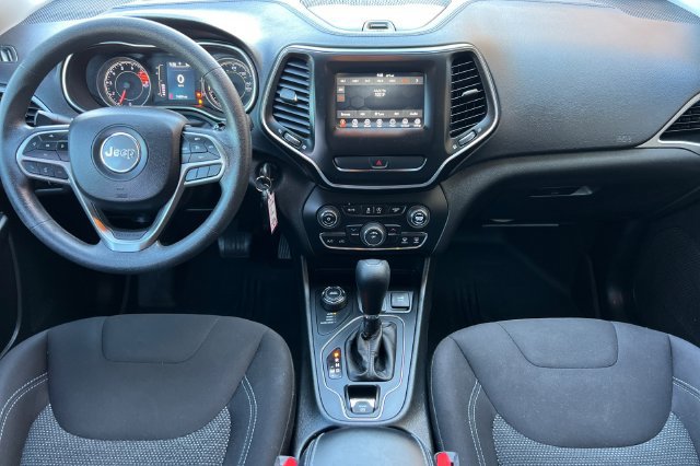 Used 2019 Jeep Cherokee Latitude w/ Popular Appearance Group AWD/4WD image 15