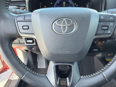 Certified 2025 Toyota Camry SE FWD image 24