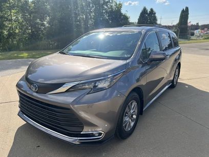 Used 2024 Toyota Sienna XLE