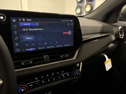 New 2026 Chevrolet Equinox LT w/ Convenience Package II image 23