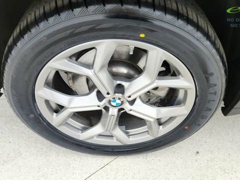 Used 2025 BMW X4 xDrive30i AWD/4WD image 58