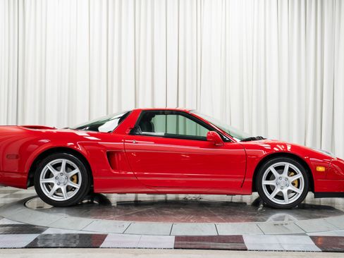 Used 2005 Acura NSX T image 70