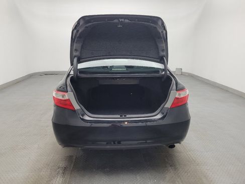 Used 2015 Toyota Camry XSE image 29