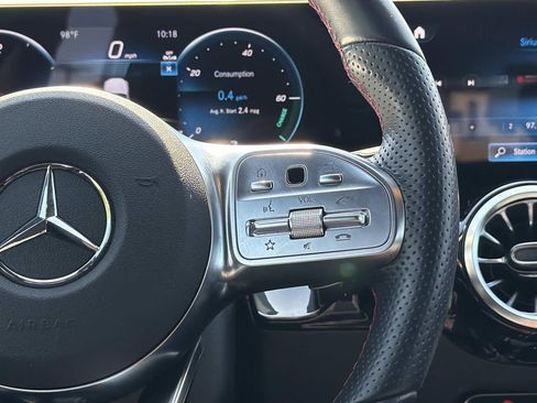 Used 2023 Mercedes-Benz GLA 250 image 9