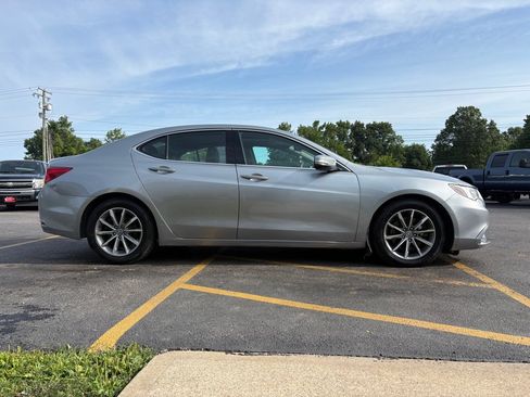 Used 2020 Acura TLX FWD image 5