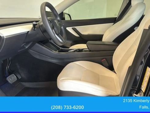 Used 2021 Tesla Model Y Long Range AWD/4WD image 26