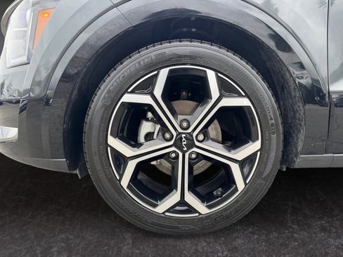Used 2025 Kia Niro EX Touring FWD image 9