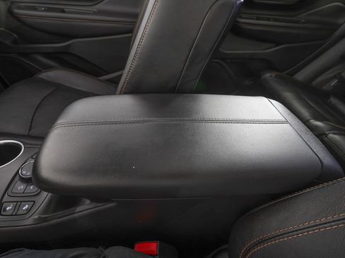 Used 2020 GMC Terrain SLT w/ Preferred Package FWD image 27