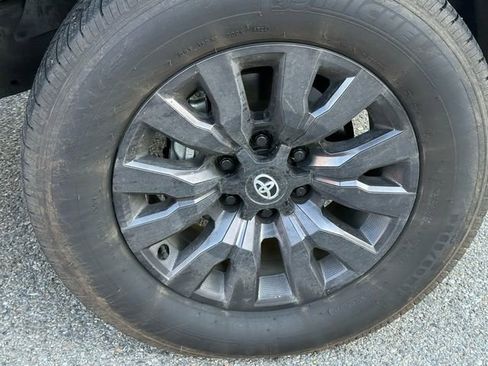 Used 2023 Toyota Tacoma Limited w/ Nightshade Package image 17