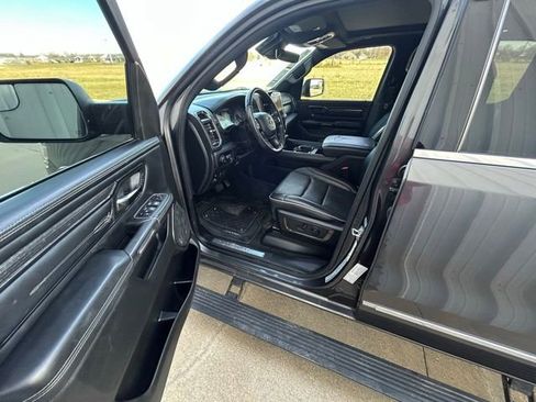 Used 2022 RAM 1500 Limited w/ Body-Colour Bumper Group image 23