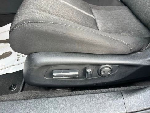 Used 2025 Honda Accord Sport image 27