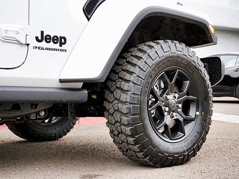 New 2025 Jeep Gladiator Willys image 9