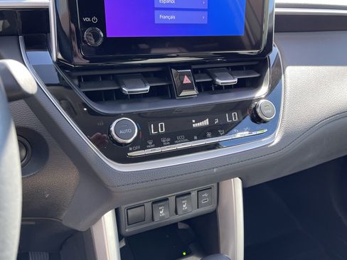 Certified 2025 Toyota Corolla Cross XLE FWD image 22
