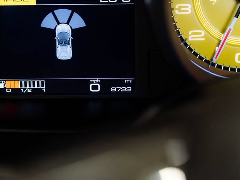 Used 2018 Ferrari 488 Spider RWD image 63