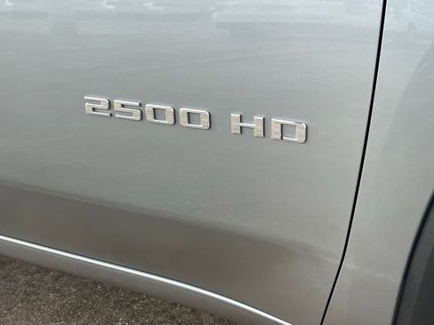 Used 2024 Chevrolet Silverado 2500 ZR2 w/ Technology Package AWD/4WD image 13