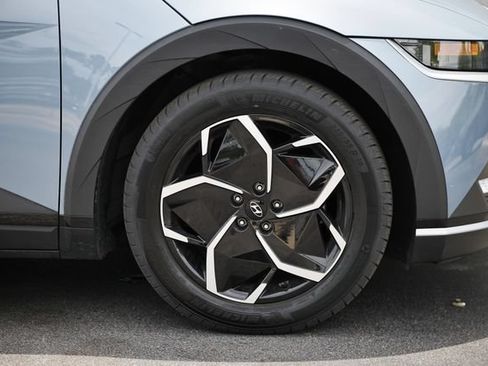 Used 2024 Hyundai Ioniq 5 SEL RWD image 5