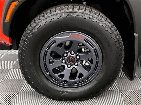 New 2025 Nissan Frontier PRO-4X AWD/4WD image 12