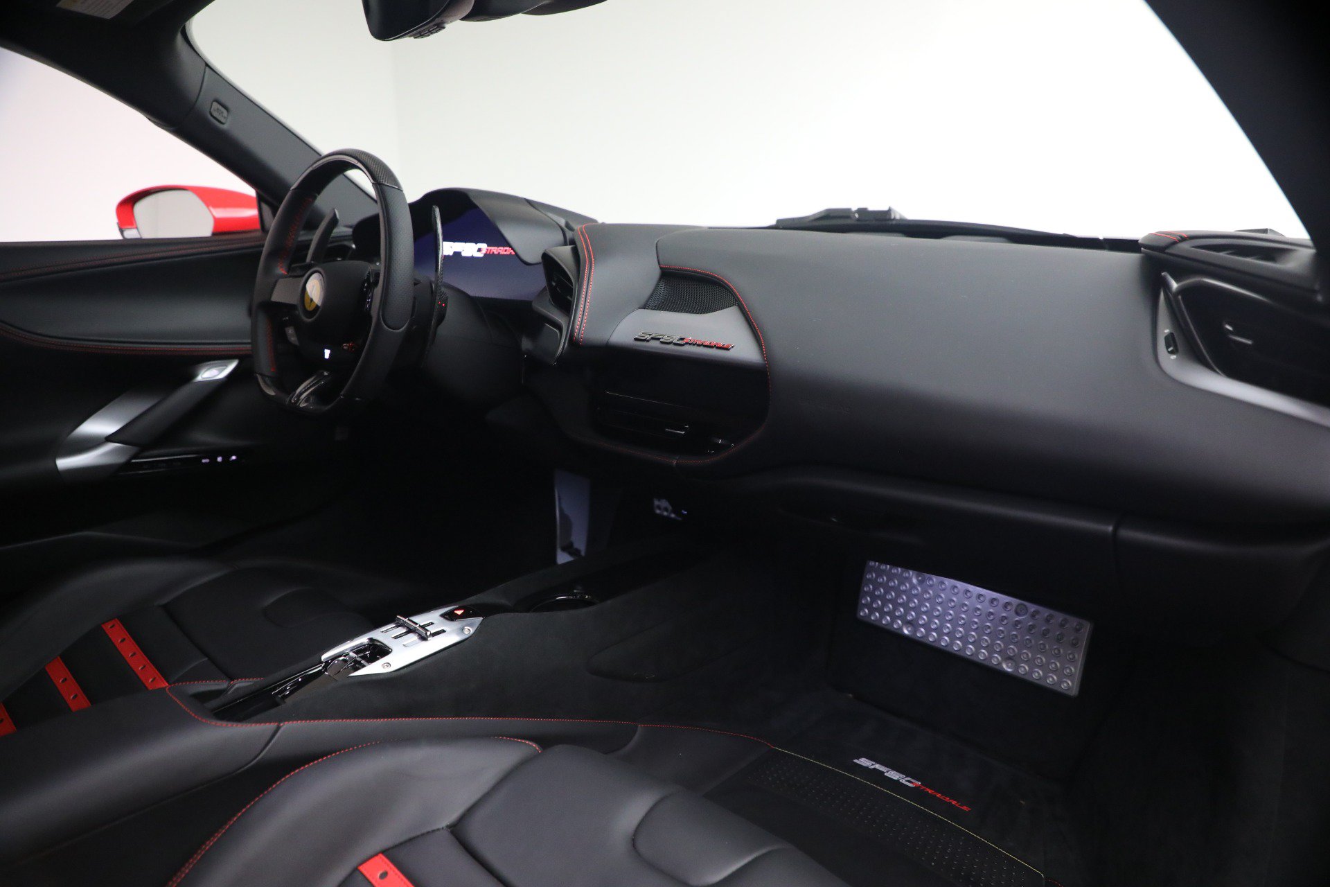 Used 2023 Ferrari SF90 Stradale AWD/4WD image 18