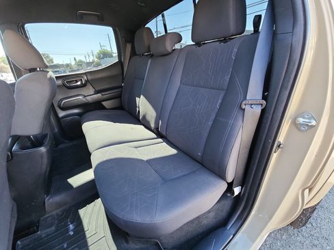Used 2018 Toyota Tacoma TRD Sport w/ Technology Package AWD/4WD image 23