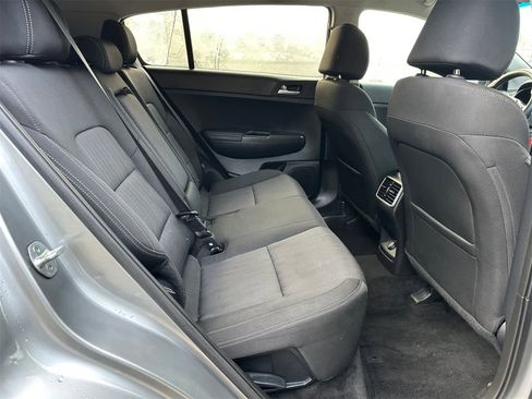 Used 2021 Kia Sportage LX image 11