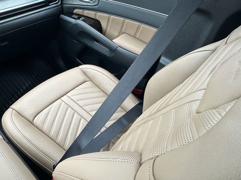 Used 2026 Kia Sorento SX Prestige image 17