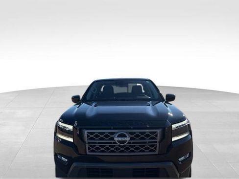 Certified 2024 Nissan Frontier SL image 6