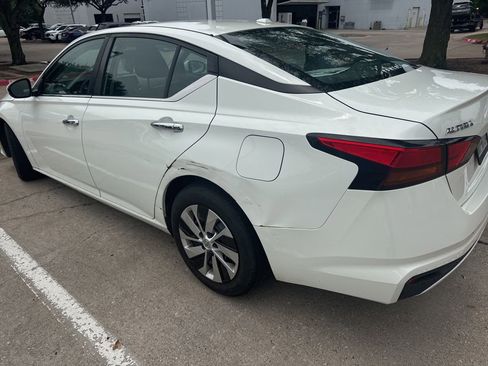 Used 2019 Nissan Altima 2.5 S FWD image 4