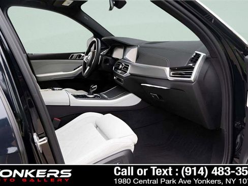 Used 2023 BMW X5 xDrive40i w/ M Sport Package image 52