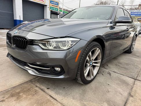 Used 2018 BMW 330i xDrive Sedan image 1