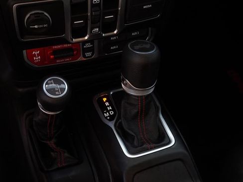 Used 2021 Jeep Wrangler Unlimited Rubicon AWD/4WD image 24