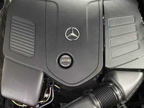 Certified 2026 Mercedes-Benz GLC 300 4MATIC image 12