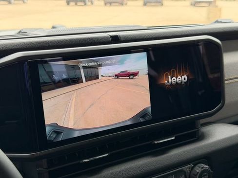New 2026 Jeep Gladiator Sport AWD/4WD image 31