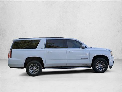 Used 2020 GMC Yukon XL SLT RWD image 4