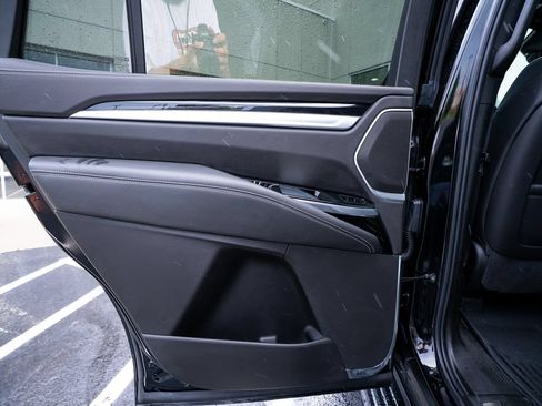 Used 2025 Cadillac Escalade Sport w/ LPO, ONYX Package AWD/4WD image 40