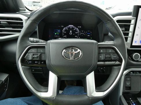 Used 2022 Toyota Tundra Platinum image 39