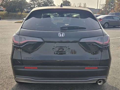 New 2026 Honda HR-V Sport image 8