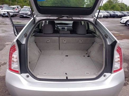 Used 2013 Toyota Prius Two FWD image 5
